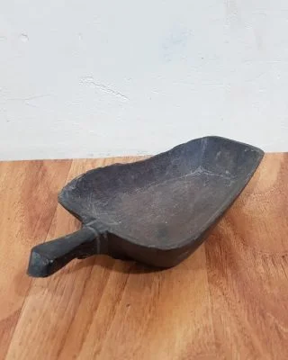 Dolong-Dolong (Vintage Wooden Plate) Toraja