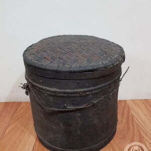 Vintage Antique Round Basket Hand-Woven (Diameter 23cm, Height 24cm)