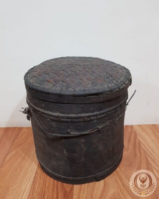 Vintage Antique Round Basket Hand-Woven (Diameter 23cm, Height 24cm)