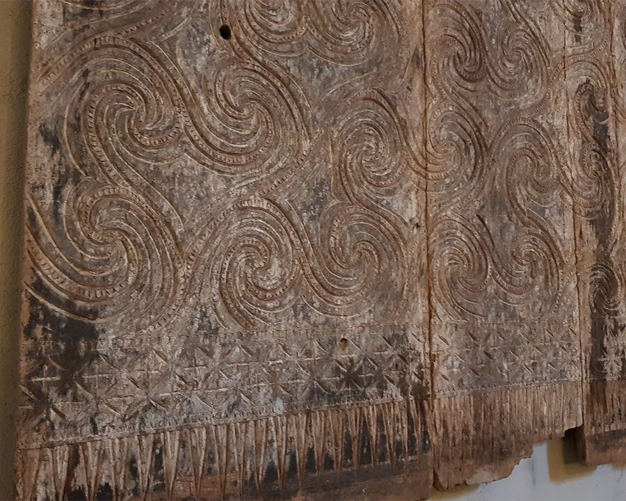 Antique Old Toraja Sane (Ricebarn Panel) - Pa' Erong (162cm x 135cm)