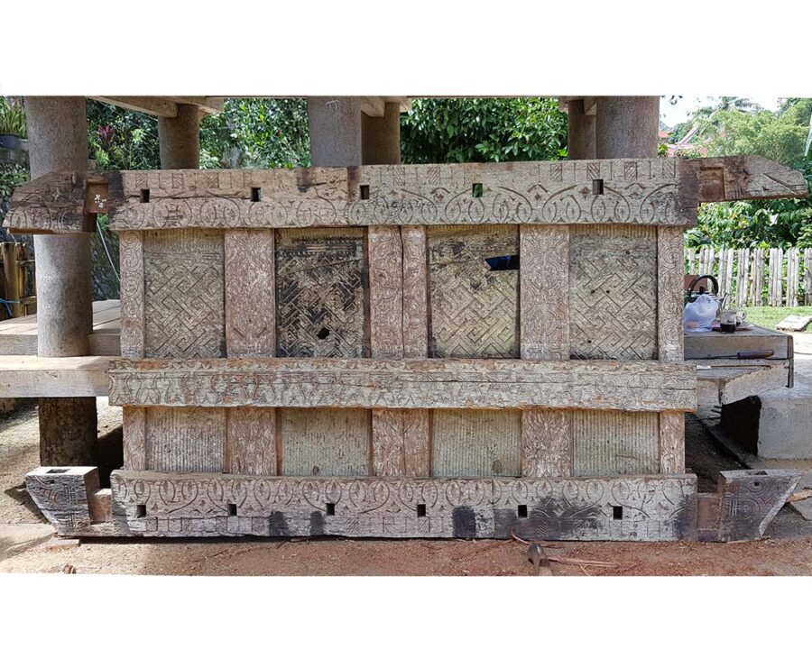 Antique Toraja House Tongkonan Panel (250cm x 160cm)