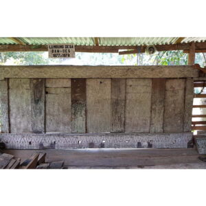 Antique Toraja House Tongkonan Panel (390cm x 140cm)