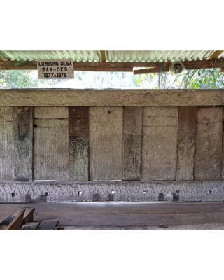 Antique Toraja House Tongkonan Panel (390cm x 140cm)