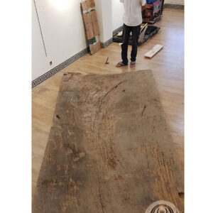 Antique Toraja Sane - One Wood Only