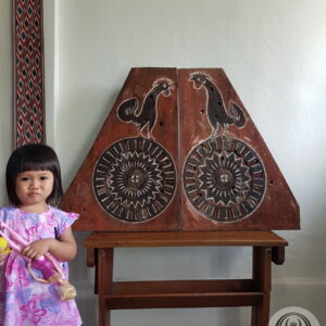 Panel Antik Ukir Segitiga Rumah Toraja (100cm x 70cm) (3)
