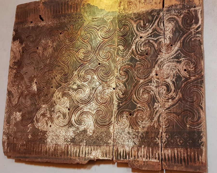 Antique Old Toraja Sane (Ricebarn Panel) - Pa' Erong (160cm x 135cm)
