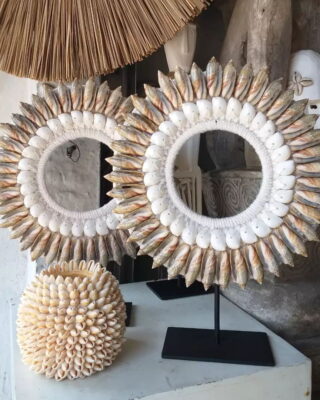 Round Necklace Two Layer Conch Shells