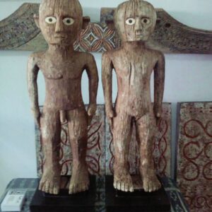 Pia-Pia Tau-Tau Statue