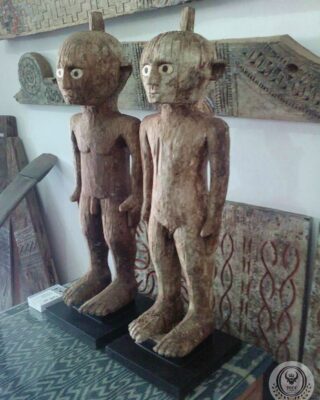 Pia-Pia Tau-Tau Statue