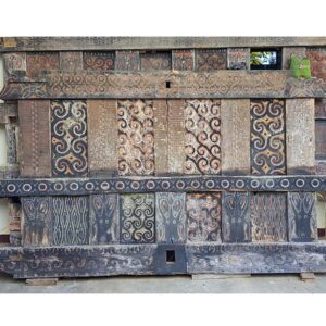 Panel Antik Ukir Rumah Tongkonan Toraja ukuran 240cm x 160cm