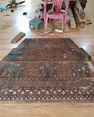 Toraja Tongkonan House Wall Triangle (170cm x 282cm)