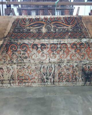 Segitiga Dinding Rumah Tongkonan Toraja (120cm x 290cm)