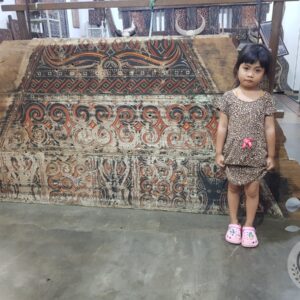 Toraja Tongkonan House Wall Triangle (120cm x 290cm) (3)