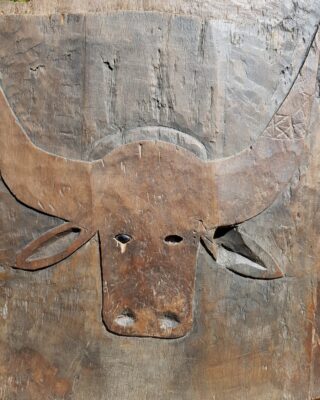 Alternative view of Pintu Antik Banua Mamasa-Toraja Motif Kerbau (68cm x 81cm)
