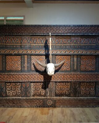Alternative view of Panel Dinding Rumah Tongkonan Toraja (350cm x 190cm) - Kepala Kerbau Kayu