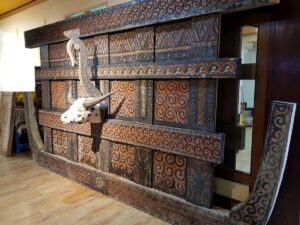 Toraja Tongkonan House Wall Panels (350cm x 190cm) with Wooden Buffalo Head