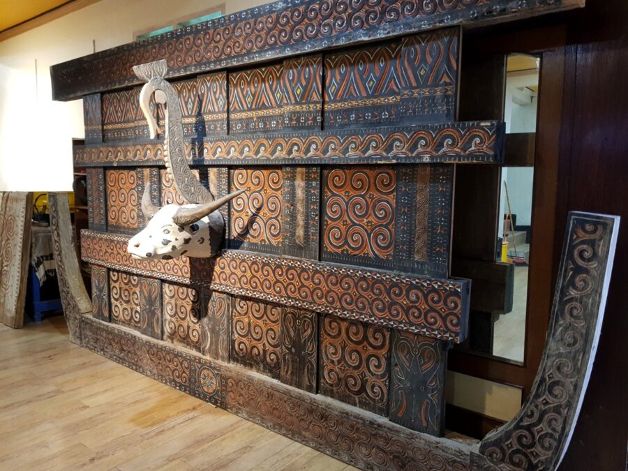 Toraja Tongkonan House Wall Panels (350cm x 190cm) (6) Toraja Tongkonan House Wall Panels (350cm x 190cm) (6)
