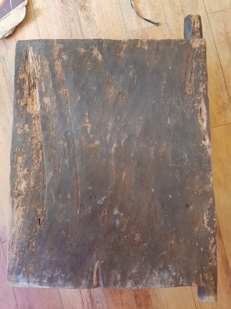 Antique Mamasa Toraja House Door with Statue Figure and Buffalo motif (58cm x 80cm) Antique Mamasa Toraja House Door with Statue Figure and Buffalo motif (58cm x 80cm)