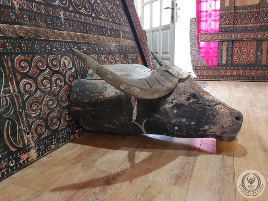 Antique Toraja wooden buffalo head Antique Toraja wooden buffalo head