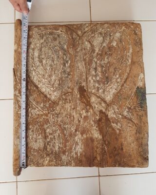 Pintu Lumbung Antik Toraja Patina Putih 48cm x 50cm