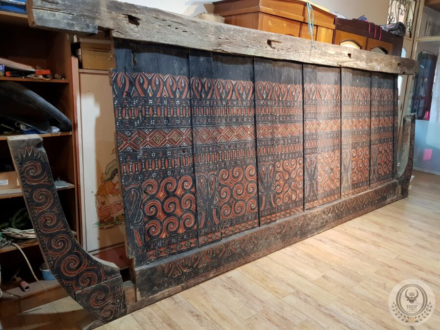 Toraja Antique Wall Panel - Rice Barn's Side Panel (Code-B0625) 390cm x 160cm (2) Toraja Antique Wall Panel - Rice Barn's Side Panel (Code-B0625) 390cm x 160cm (2)