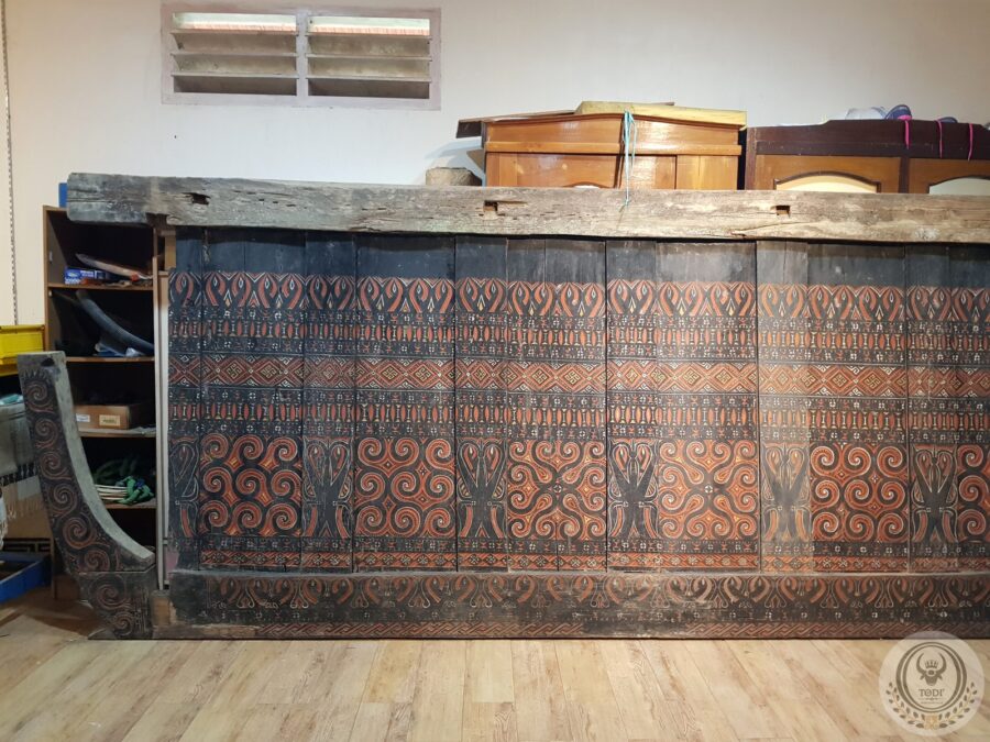 Toraja Antique Wall Panel - Rice Barn's Side Panel (Code-B0625) 390cm x 160cm (4) Toraja Antique Wall Panel - Rice Barn's Side Panel (Code-B0625) 390cm x 160cm (4)