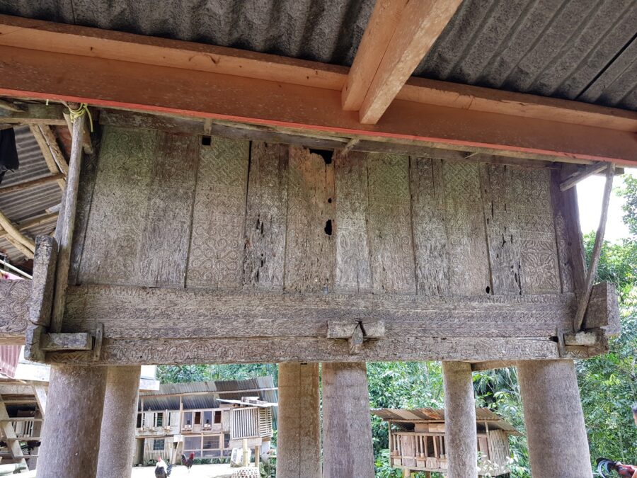 Toraja Old Ricebarn (Alang) White Patina Toraja Old Ricebarn (Alang) White Patina