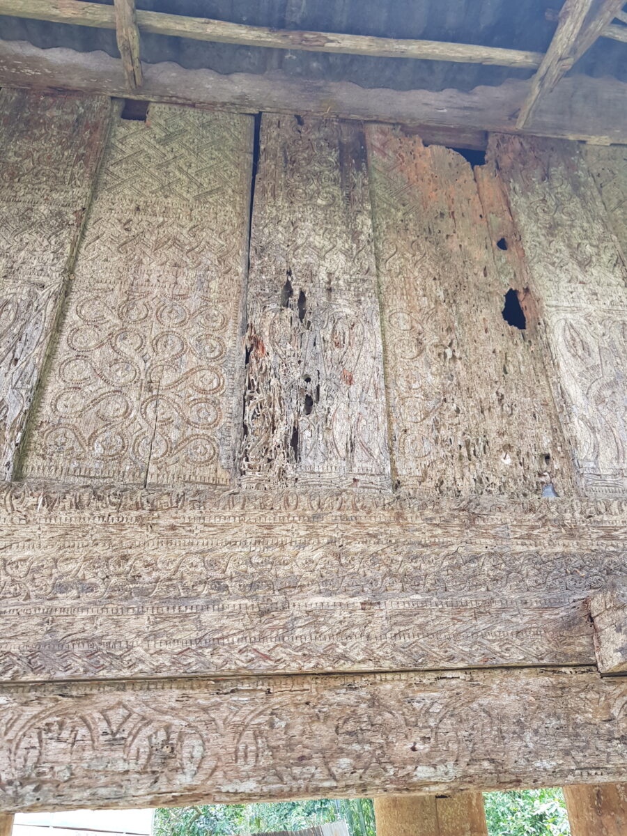 Toraja Old Ricebarn (Alang) White Patina Toraja Old Ricebarn (Alang) White Patina