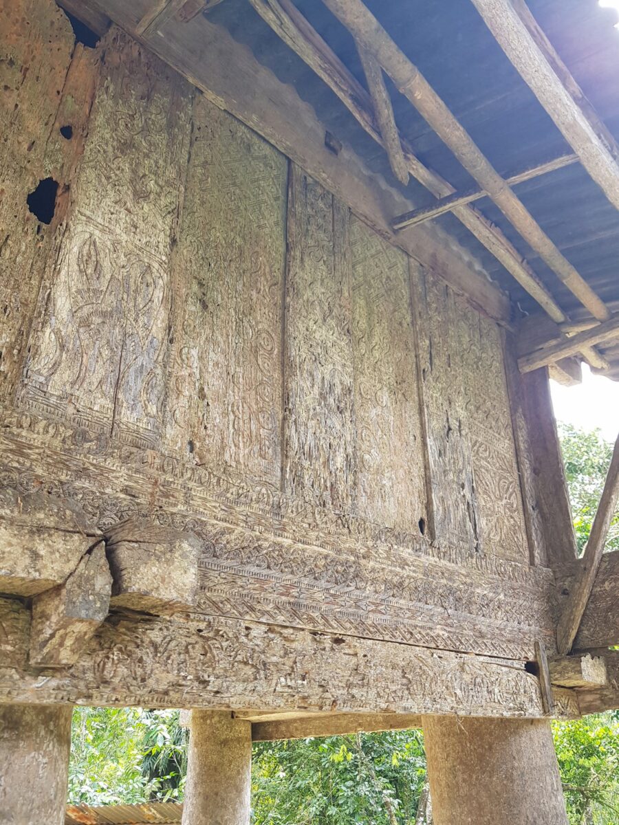 Toraja Old Ricebarn (Alang) White Patina (15) Toraja Old Ricebarn (Alang) White Patina