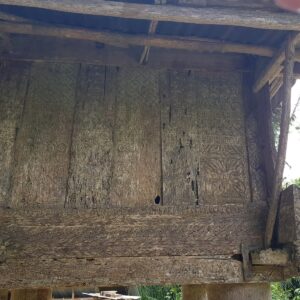 Toraja Old Ricebarn (Alang) White Patina Toraja Old Ricebarn (Alang) White Patina