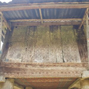 Toraja Old Ricebarn (Alang) White Patina (19) Toraja Old Ricebarn (Alang) White Patina