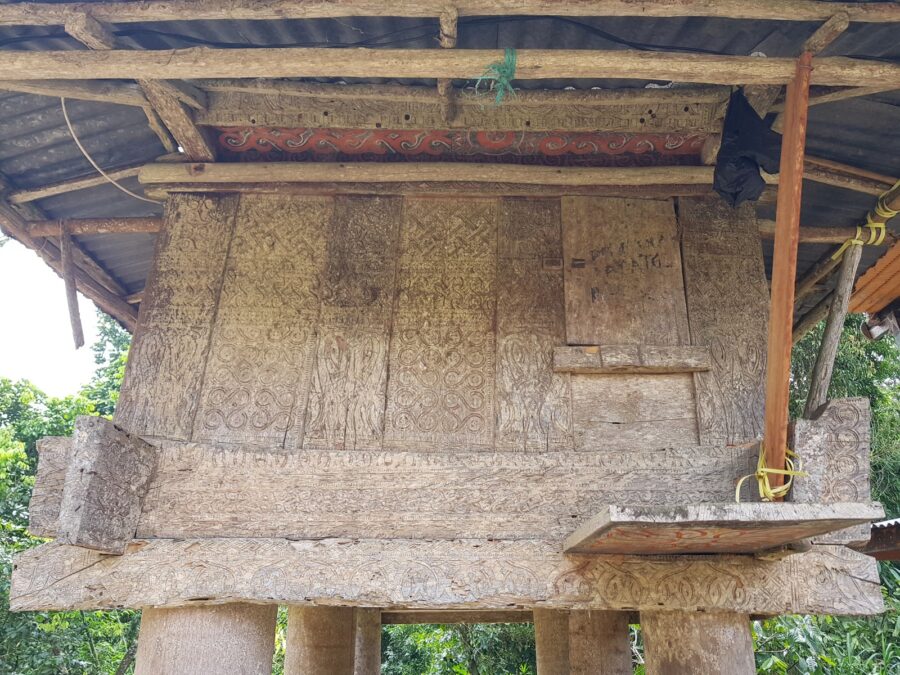 Toraja Old Ricebarn (Alang) White Patina Toraja Old Ricebarn (Alang) White Patina