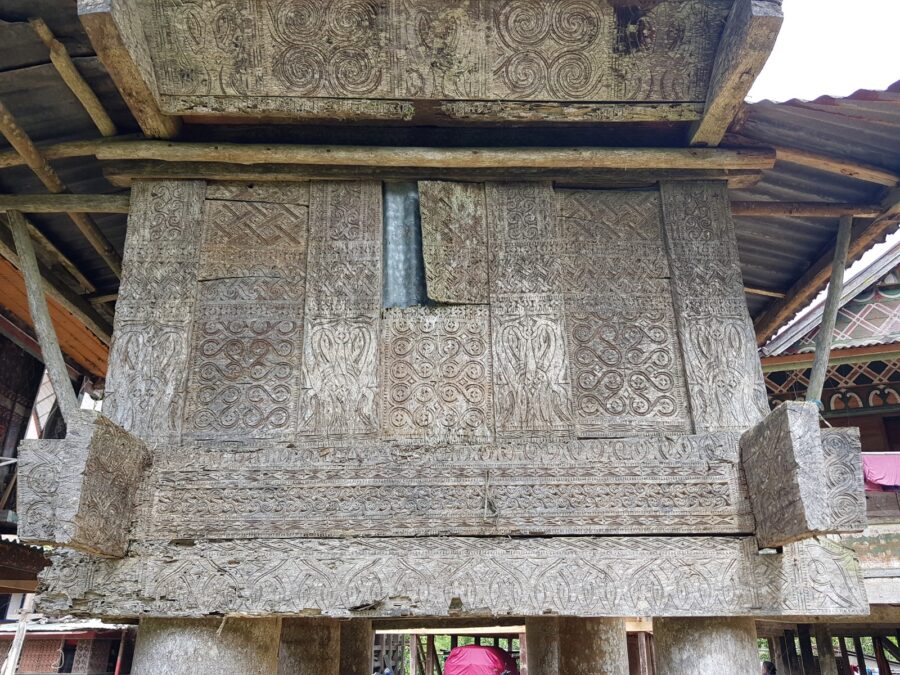 Toraja Old Ricebarn (Alang) White Patina (7) Toraja Old Ricebarn (Alang) White Patina