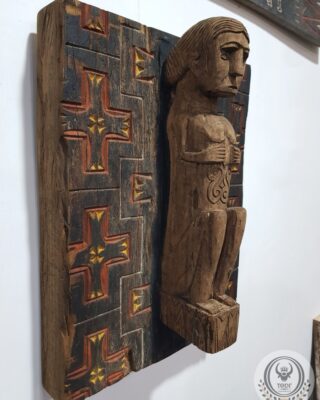 Alternative view of Pintu Tau-Tau Wanita Toraja (32 x 43cm)