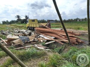 The wood of an old traditional Toraja house arrived in Bali.