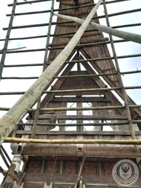 Rebuilding an old traditional Toraja house in Bali