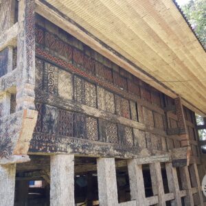 Toraja Old Tongkonan House Building (380cm x 710cm)