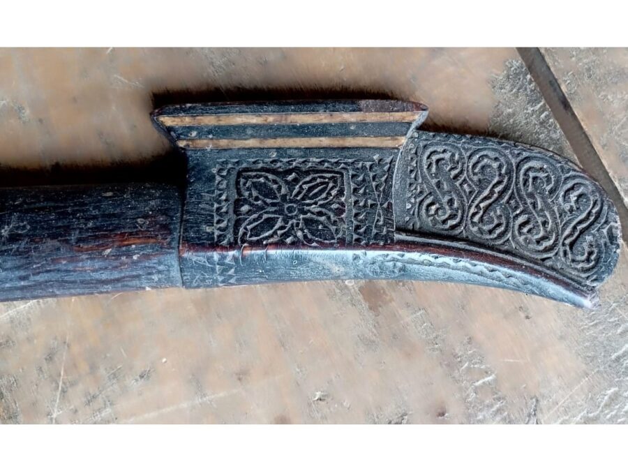 Toraja Traditional Swords (La’bo’ Penai) (3) Toraja Traditional Swords (La’bo’ Penai) (3)