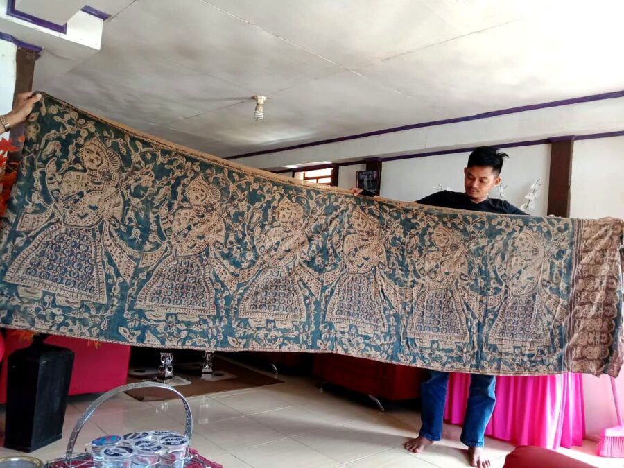 Vintage Wayang Textile - Toraja Ceremonial Cloth