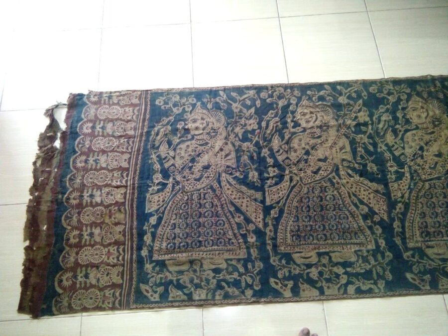 Vintage Wayang Textile - Toraja Ceremonial Cloth Vintage Wayang Textile - Toraja Ceremonial Cloth