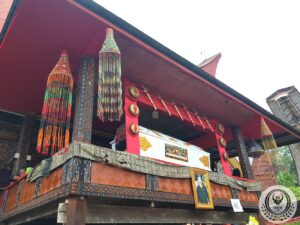 Antique Textiles Decoration and Antique Kandaure at the Rambu Solo, Toraja Funeral Rites (September 2025) Antique Textiles Decoration and Antique Kandaure at the Rambu Solo, Toraja Funeral Rites (September 2025)