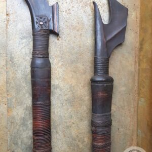 A pair of Old Toraja Traditional Swords (La’bo’ Penai) (6) A pair of Old Toraja Traditional Swords (La’bo’ Penai) (6)