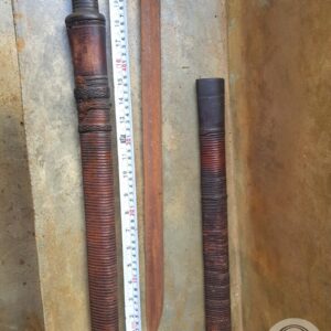 A pair of Old Toraja Traditional Swords (La’bo’ Penai) (9) A pair of Old Toraja Traditional Swords (La’bo’ Penai) (9)