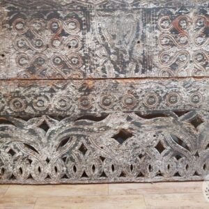 Toraja Tongkonan House Wall Triangle 260cm x 160cm (White Patina) Toraja Tongkonan House Wall Triangle 260cm x 160cm (White Patina)