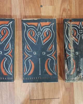 Kayu Ukiran Kecil Dinding Rumah Tongkonan Toraja - Pa'tedong (21 cm x 40 cm)