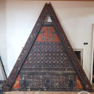 Big Toraja Tongkonan House Triangle Panel (271cm x 273cm)