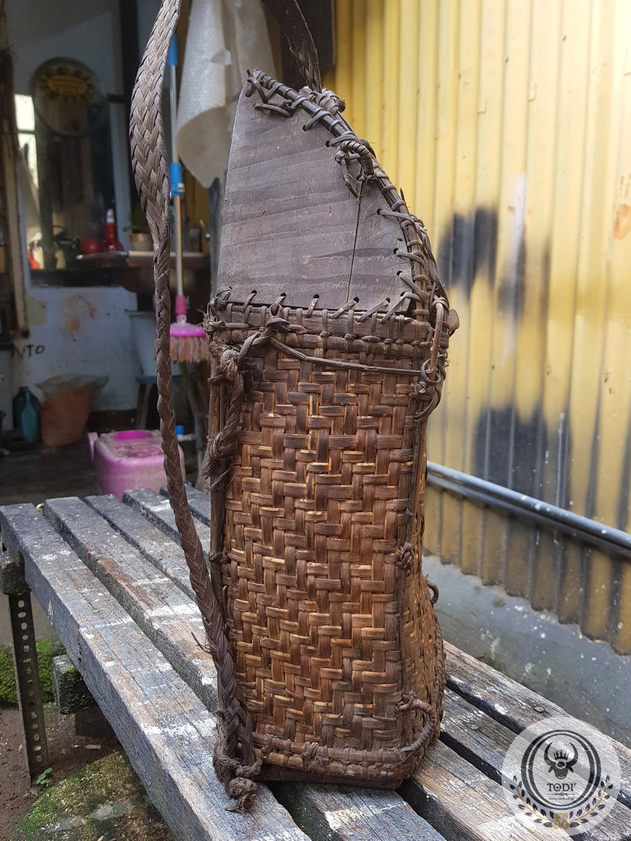 Old Toraja Rattan Basket Bag Old Toraja Rattan Basket Bag