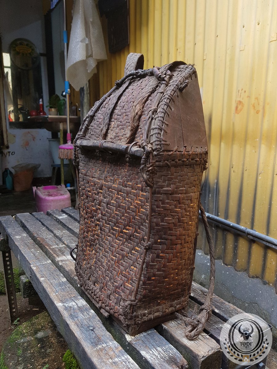 Old Toraja Rattan Basket Bag Old Toraja Rattan Basket Bag